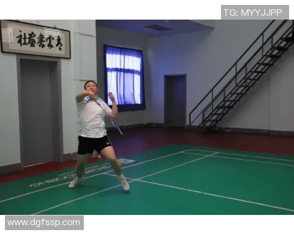 从零起步打造羽毛球团队协作的全面指南与实战技巧分享 从零起步打造羽毛球团队协作的全面指南与实战技巧分享