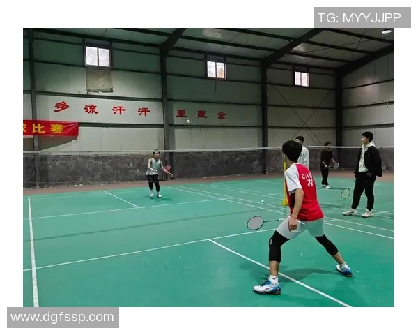 羽毛球纪实：见证成都羽毛球队拼搏与荣耀的成长之路