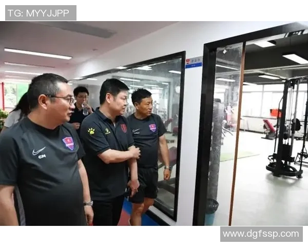 成都排球队的默契配合与战术分析探讨助力球队提升竞技水平